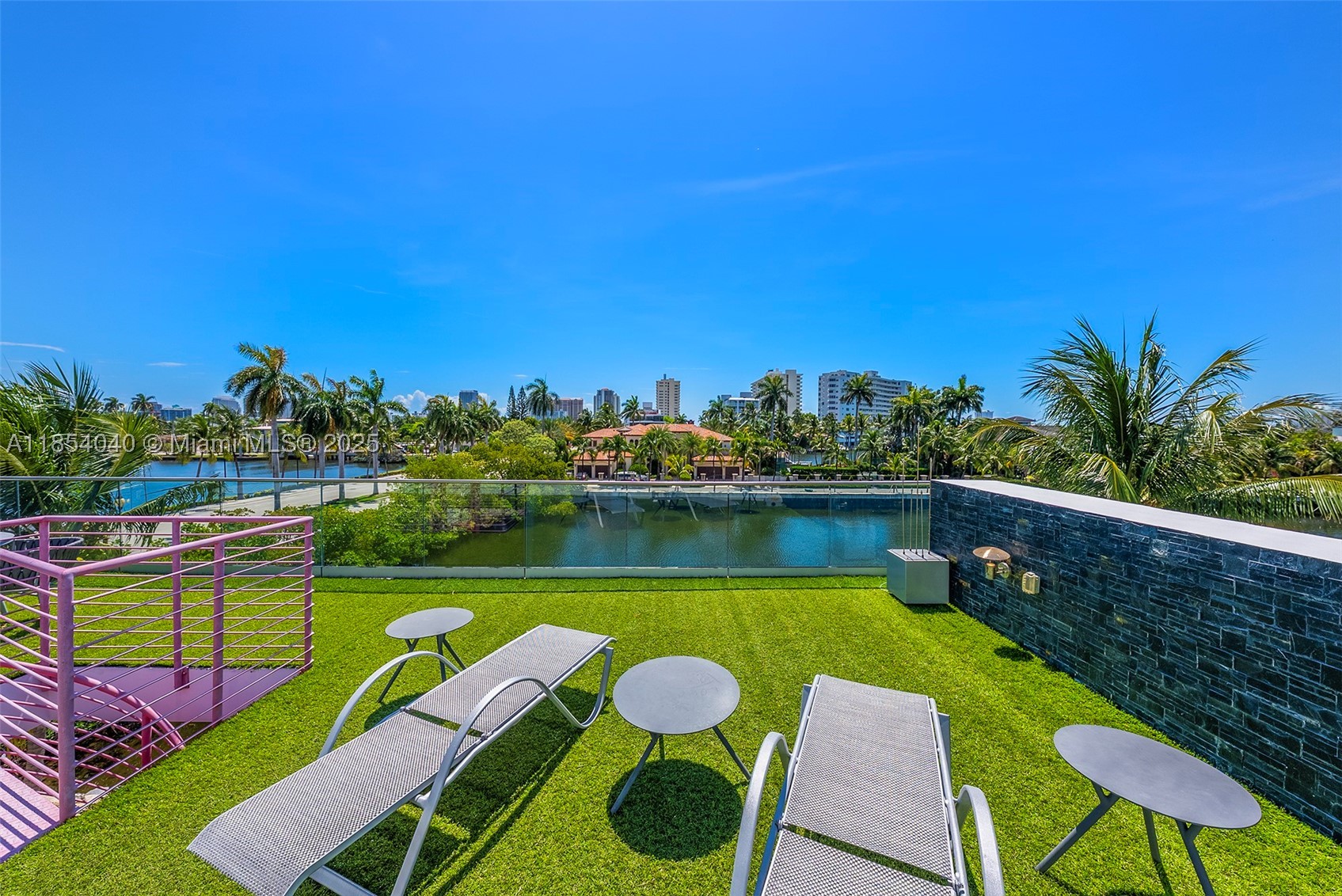 300 Royal Plaza Dr, Fort Lauderdale FL 33301