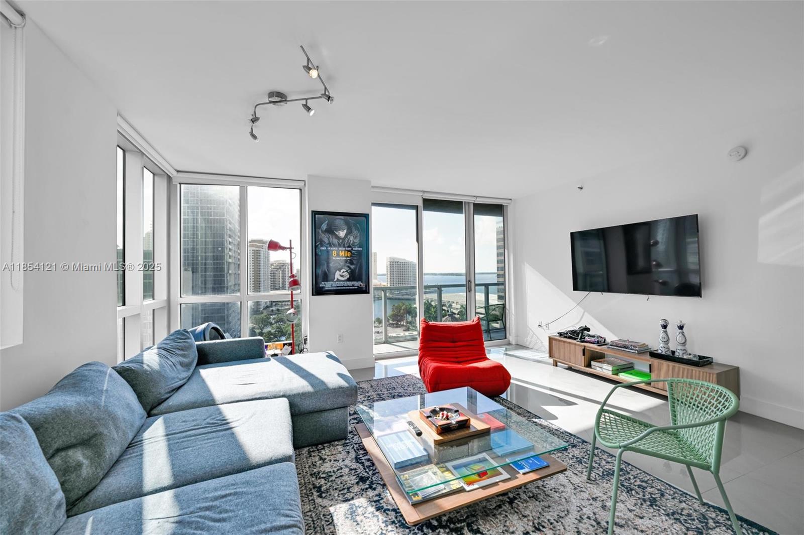 500 Brickell Ave #1401, Miami FL 33131
