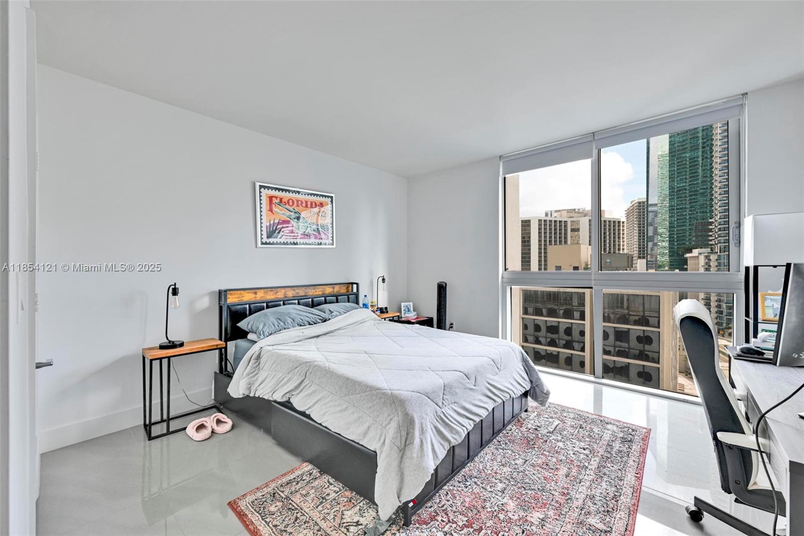 500 Brickell Ave #1401, Miami FL 33131