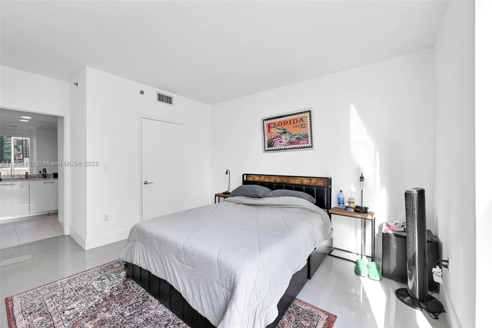 500 Brickell Ave #1401, Miami FL 33131