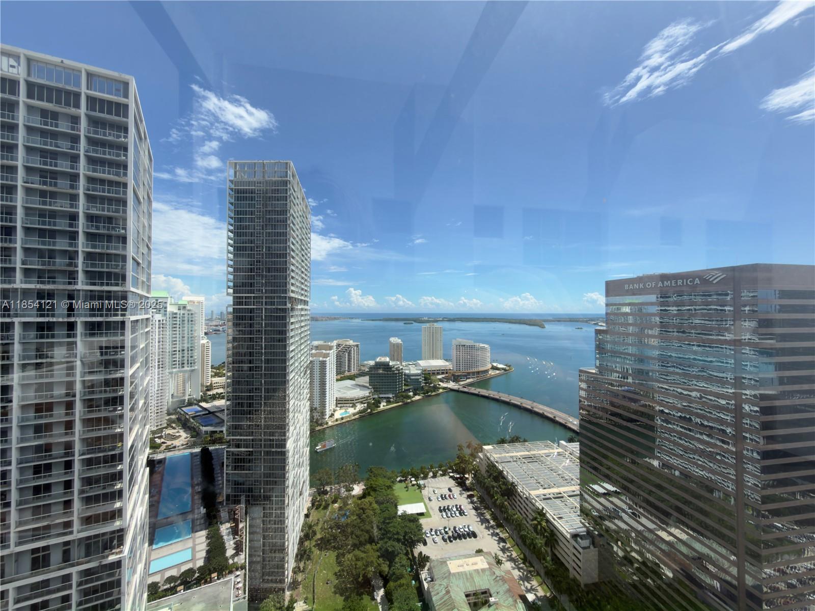500 Brickell Ave #1401, Miami FL 33131