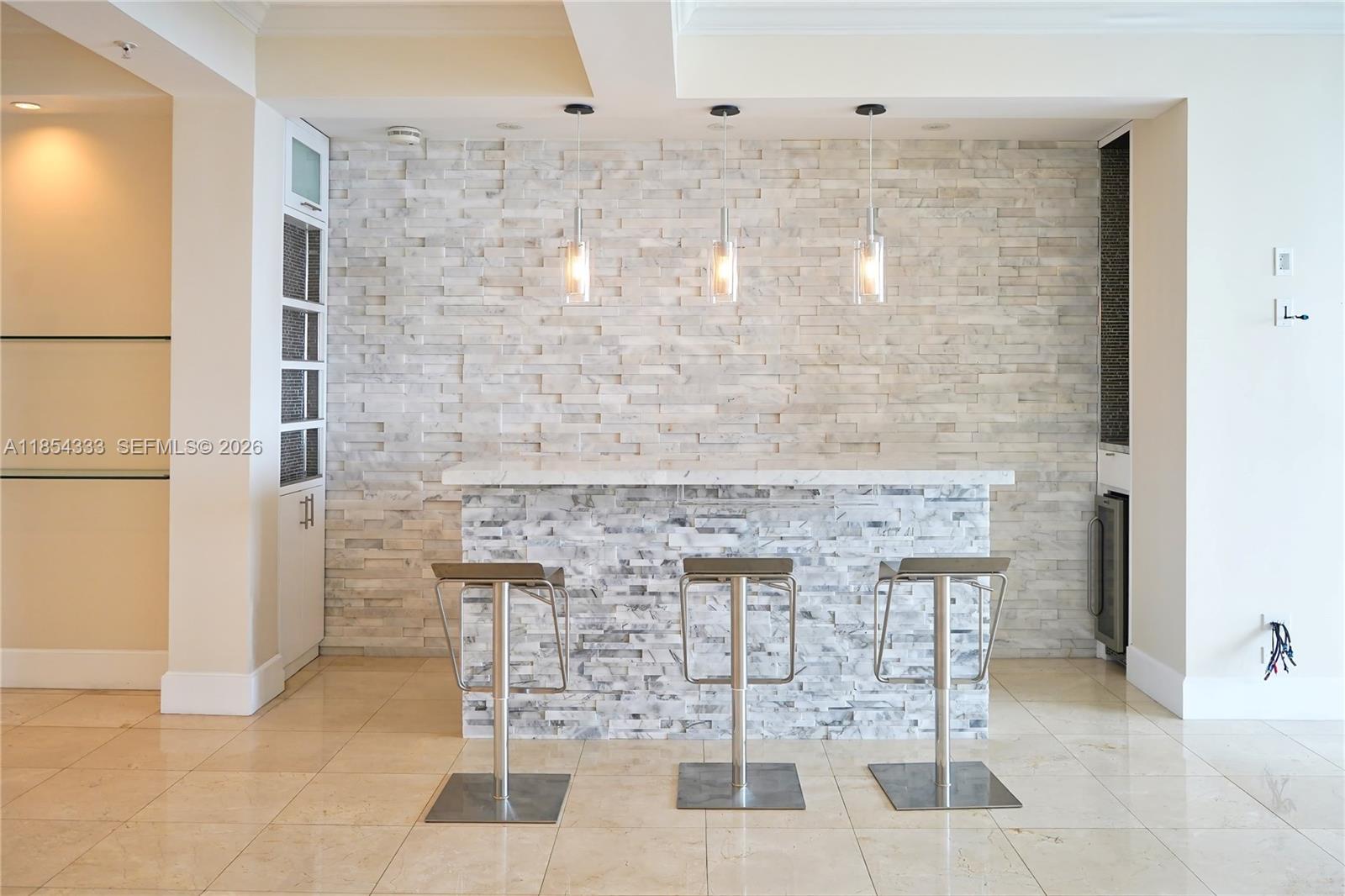 848 Brickell Key Dr #306, Miami FL 33131