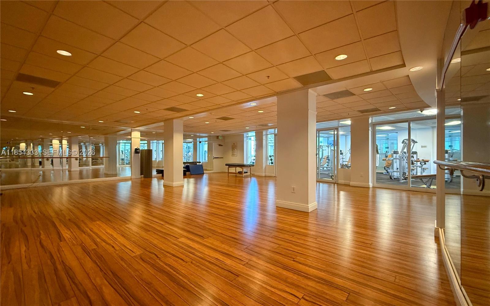 848 Brickell Key Dr #306, Miami FL 33131