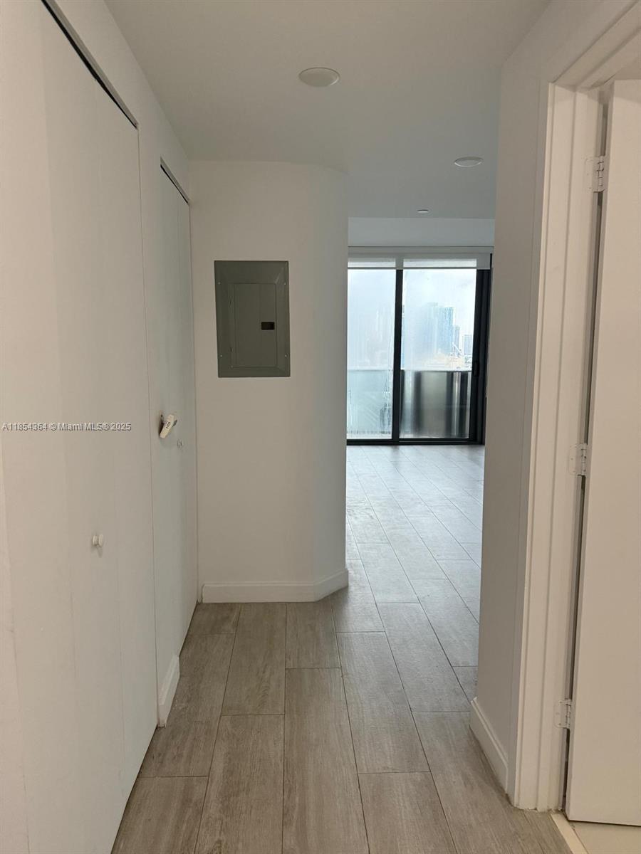 55 SW 9th St #2401, Miami FL 33130