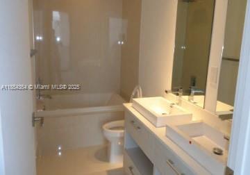 55 SW 9th St #2401, Miami FL 33130