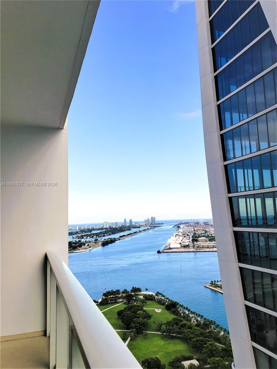 1040 Biscayne Blvd #3508, Miami FL 33132