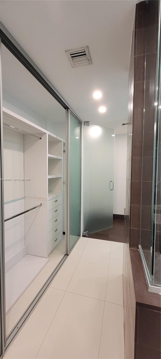 1040 Biscayne Blvd #3508, Miami FL 33132