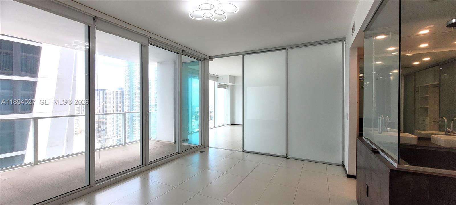 1040 Biscayne Blvd #3508, Miami FL 33132