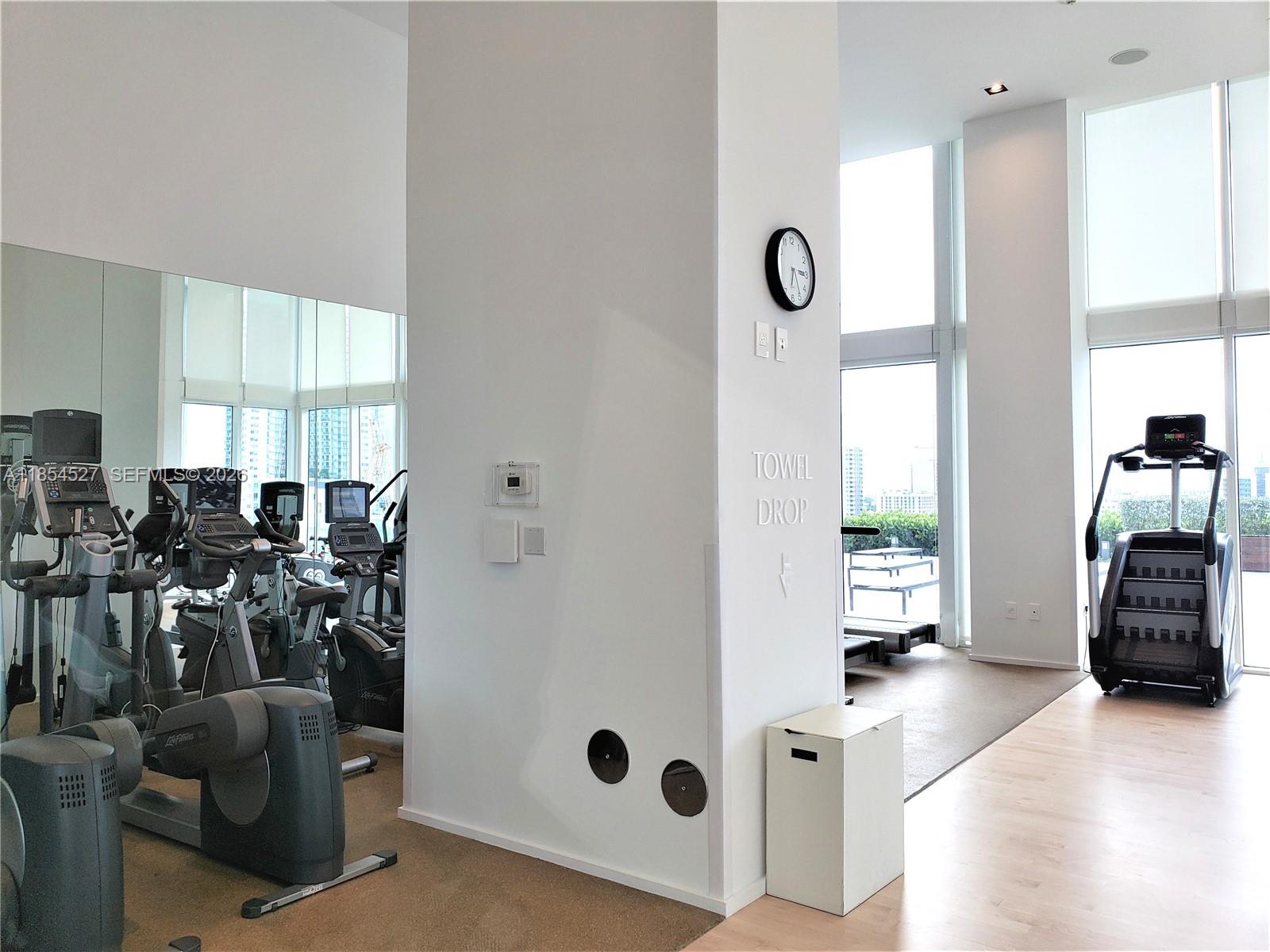 1040 Biscayne Blvd #3508, Miami FL 33132