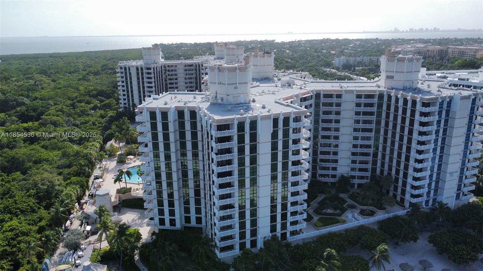 1121 Crandon Blvd #E108, Key Biscayne FL 33149