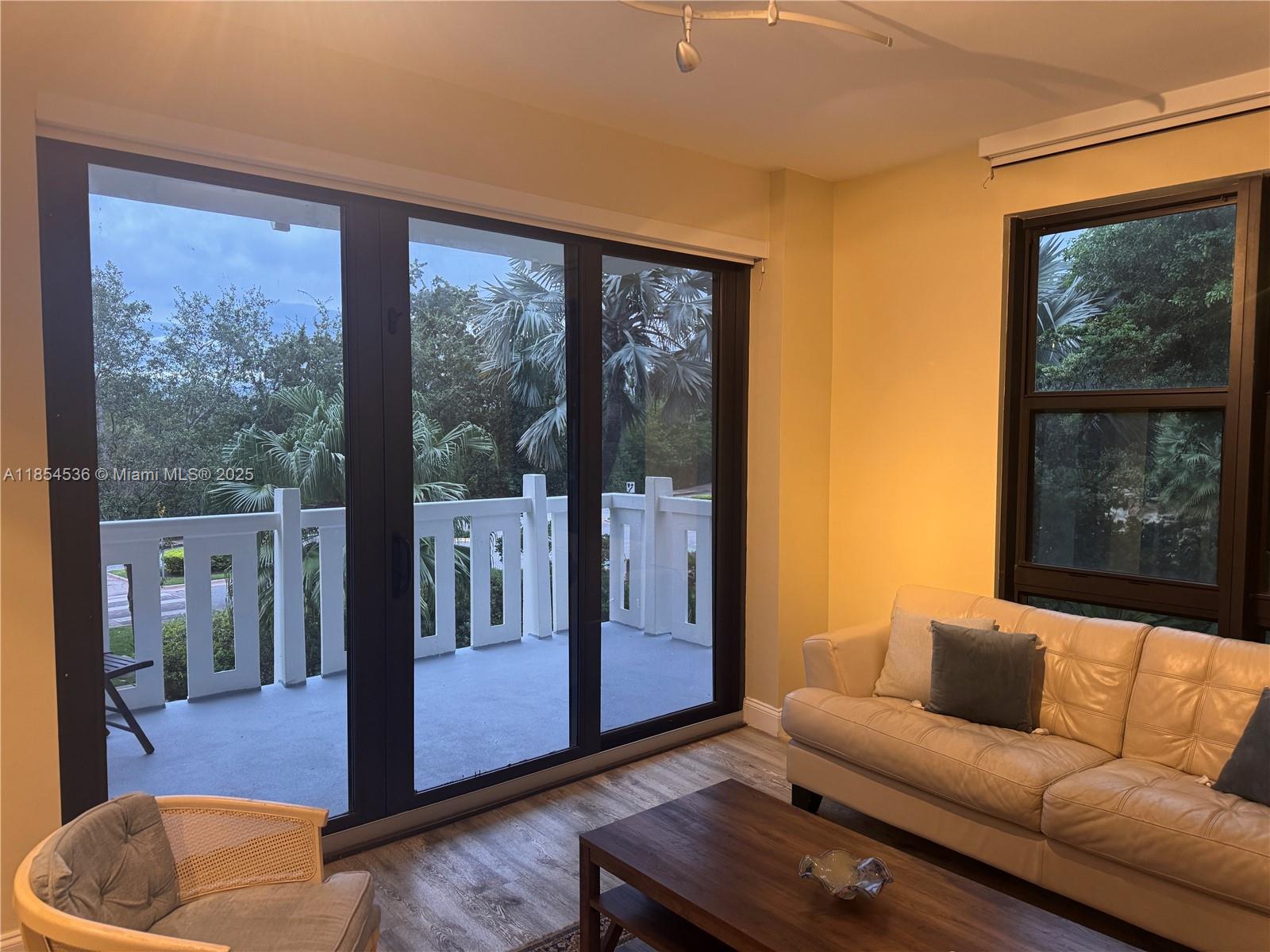 1121 Crandon Blvd #E108, Key Biscayne FL 33149