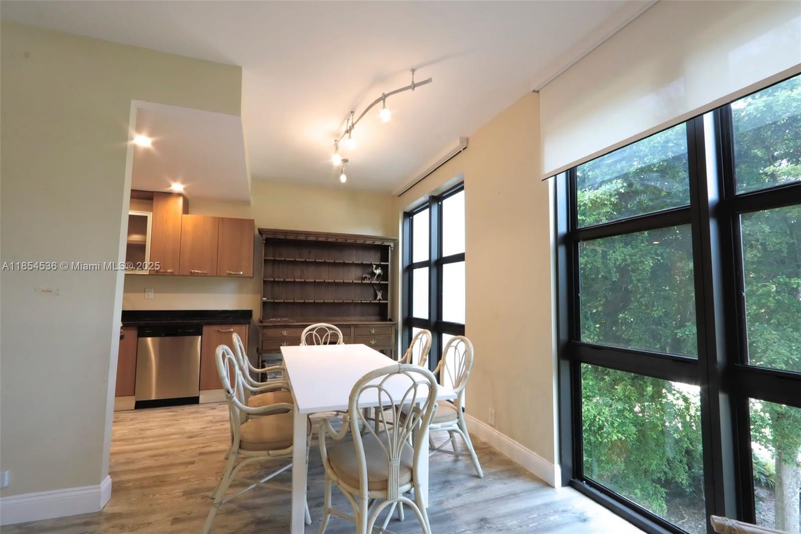 1121 Crandon Blvd #E108, Key Biscayne FL 33149