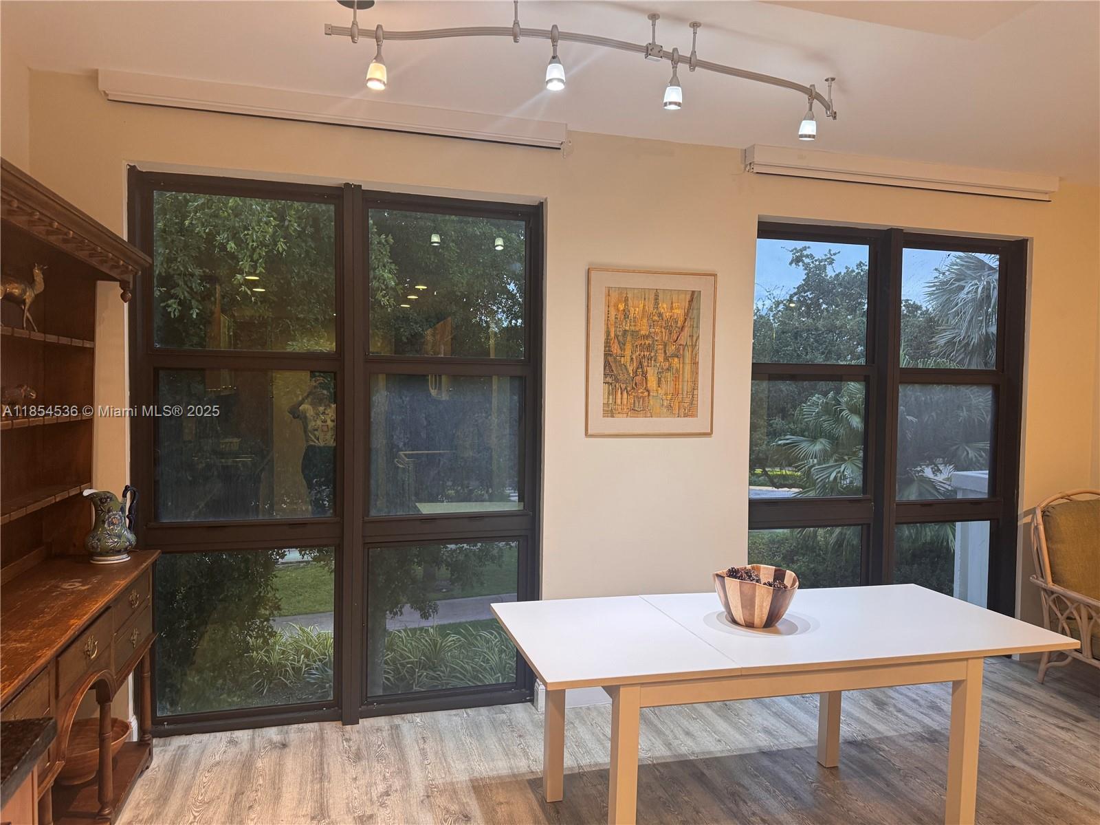 1121 Crandon Blvd #E108, Key Biscayne FL 33149