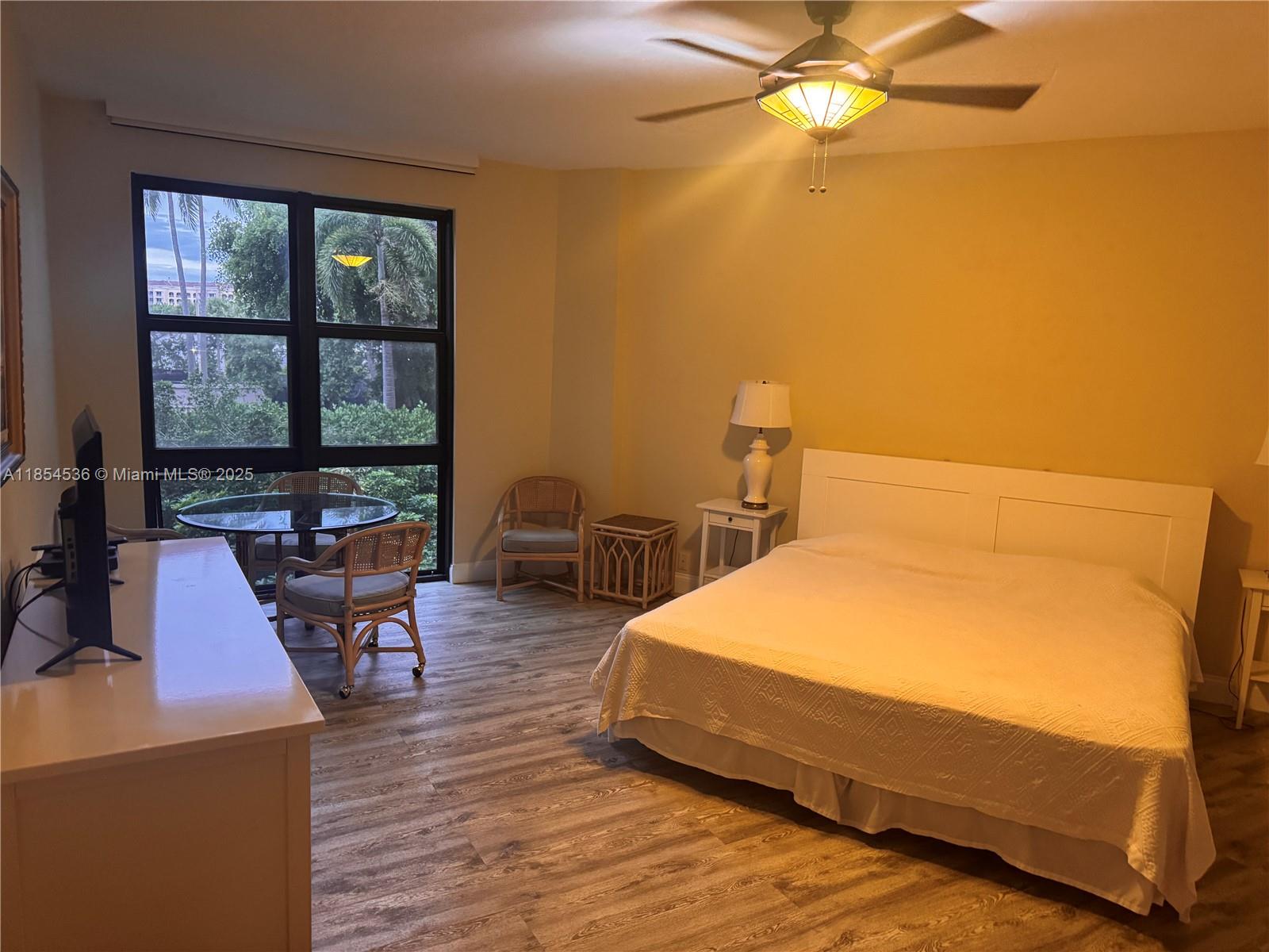 1121 Crandon Blvd #E108, Key Biscayne FL 33149