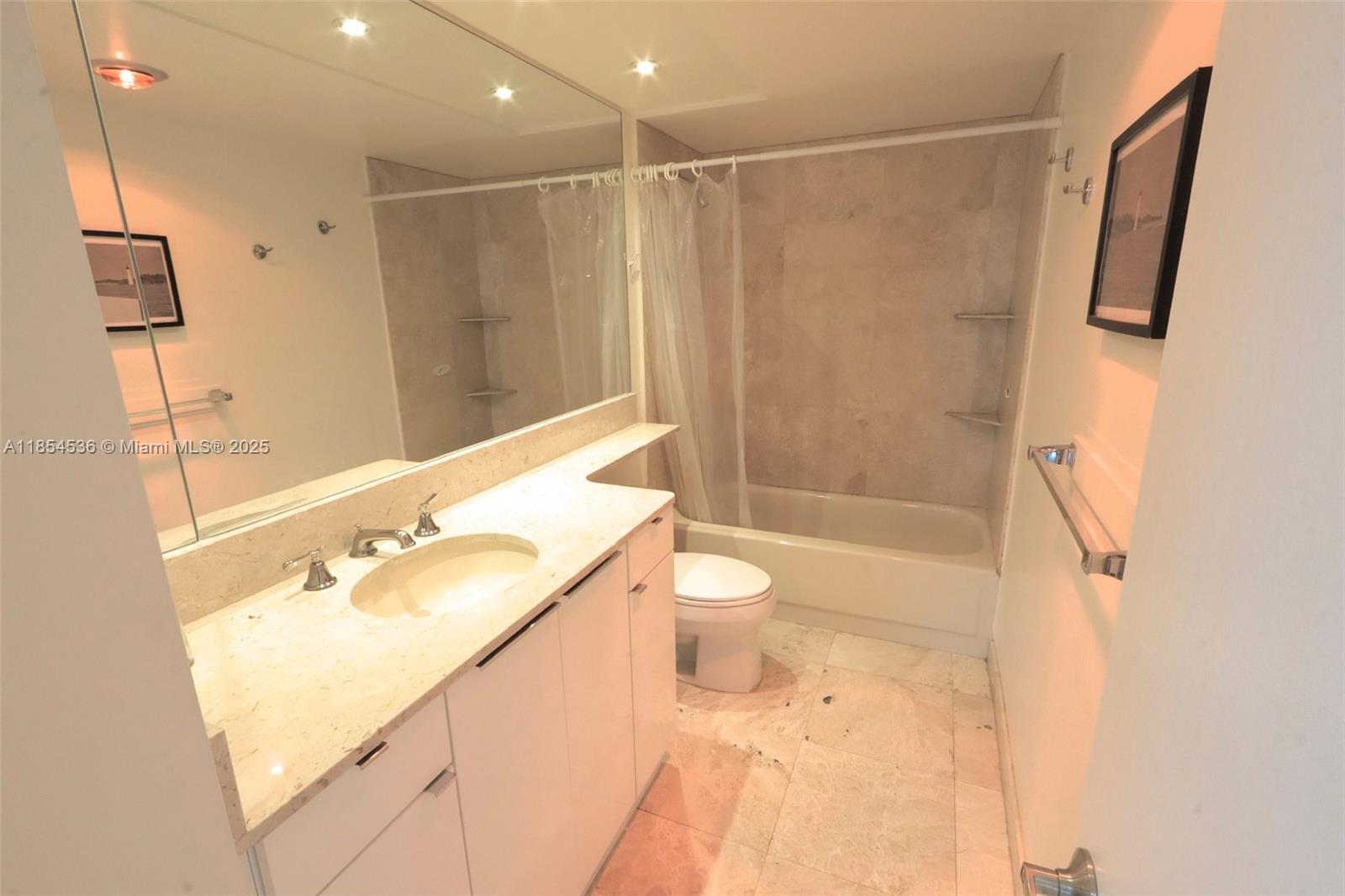 1121 Crandon Blvd #E108, Key Biscayne FL 33149