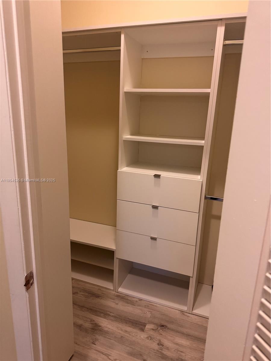 1121 Crandon Blvd #E108, Key Biscayne FL 33149