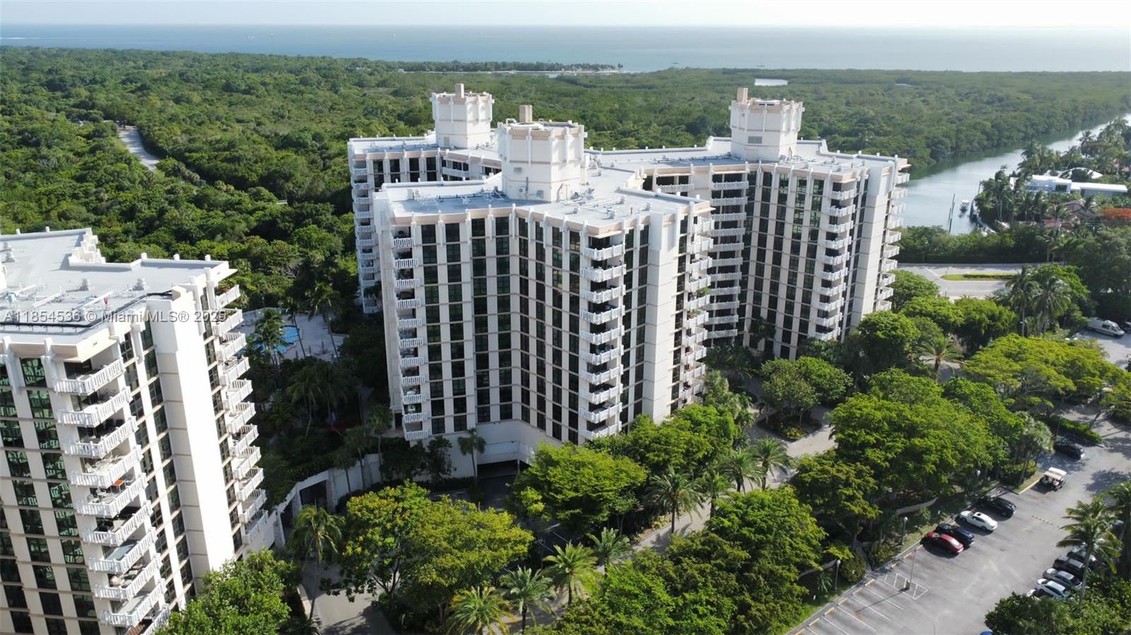 1121 Crandon Blvd #E108, Key Biscayne FL 33149