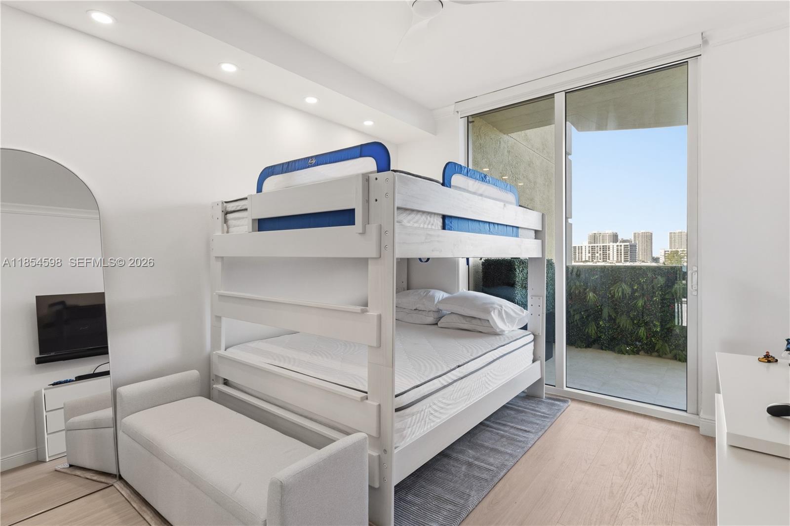 17875 Collins Ave #705, Sunny Isles Beach FL 33160