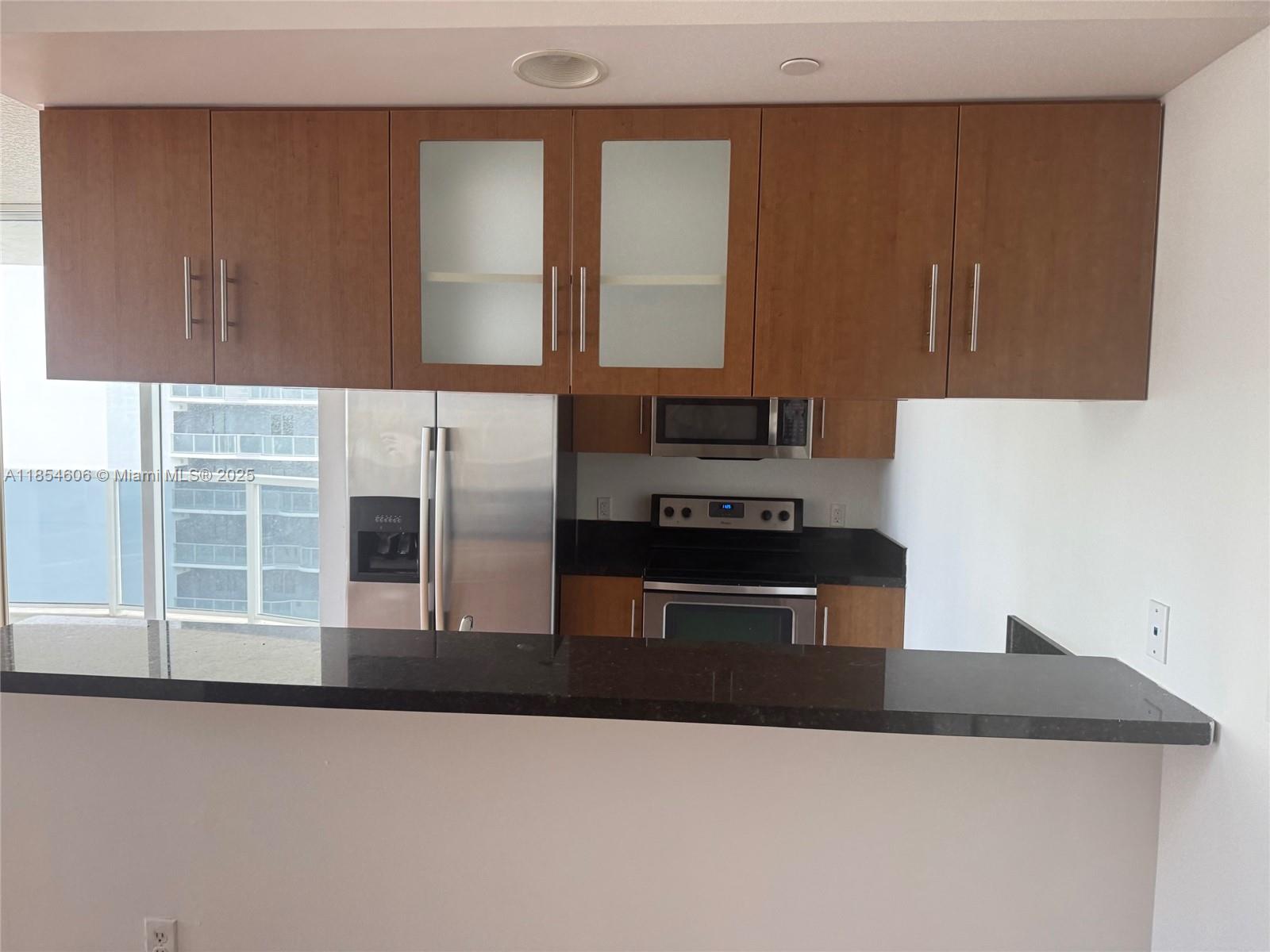 601 NE 23rd St #1402, Miami FL 33137