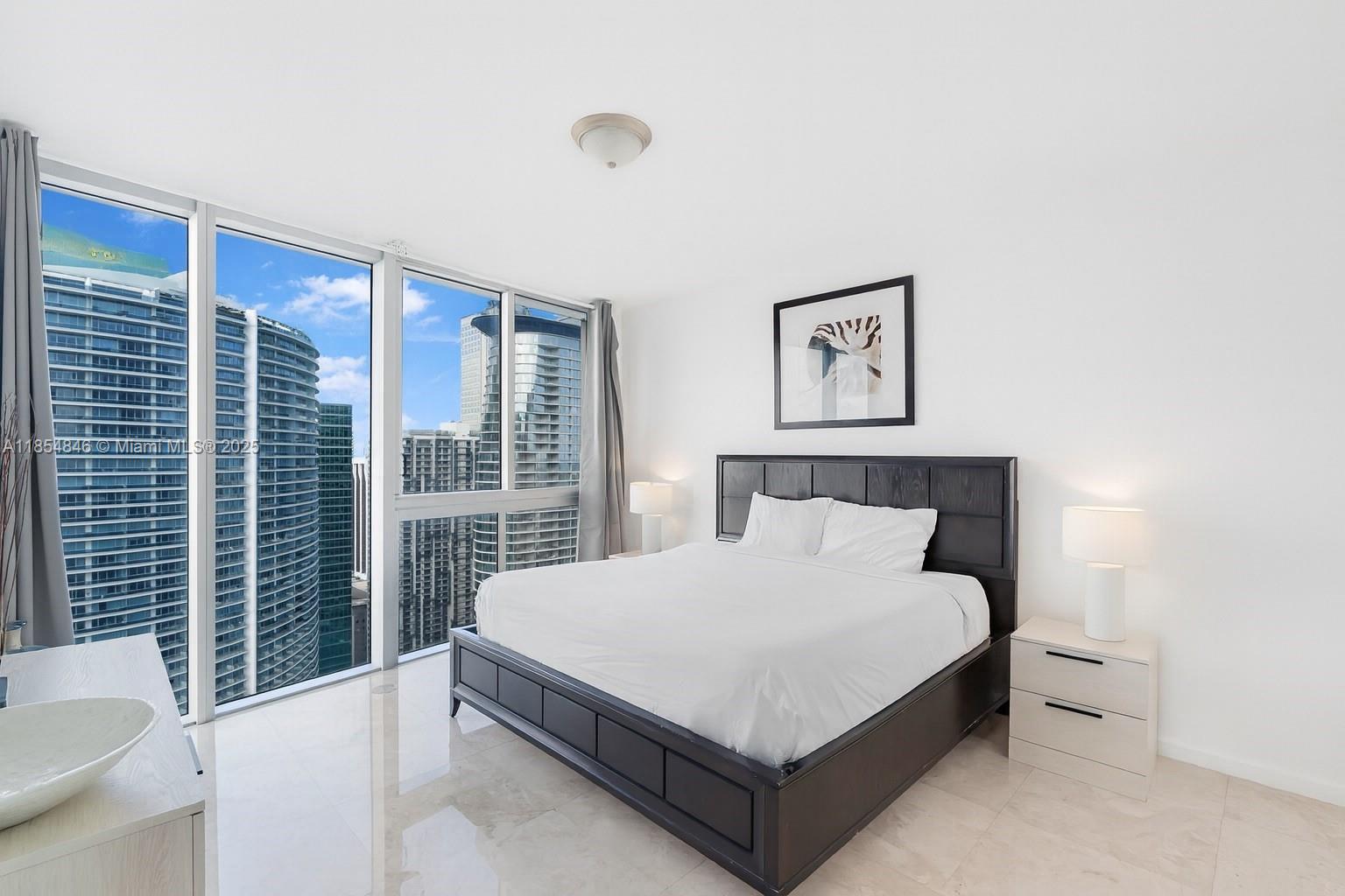 485 Brickell Ave #4404, Miami FL 33131