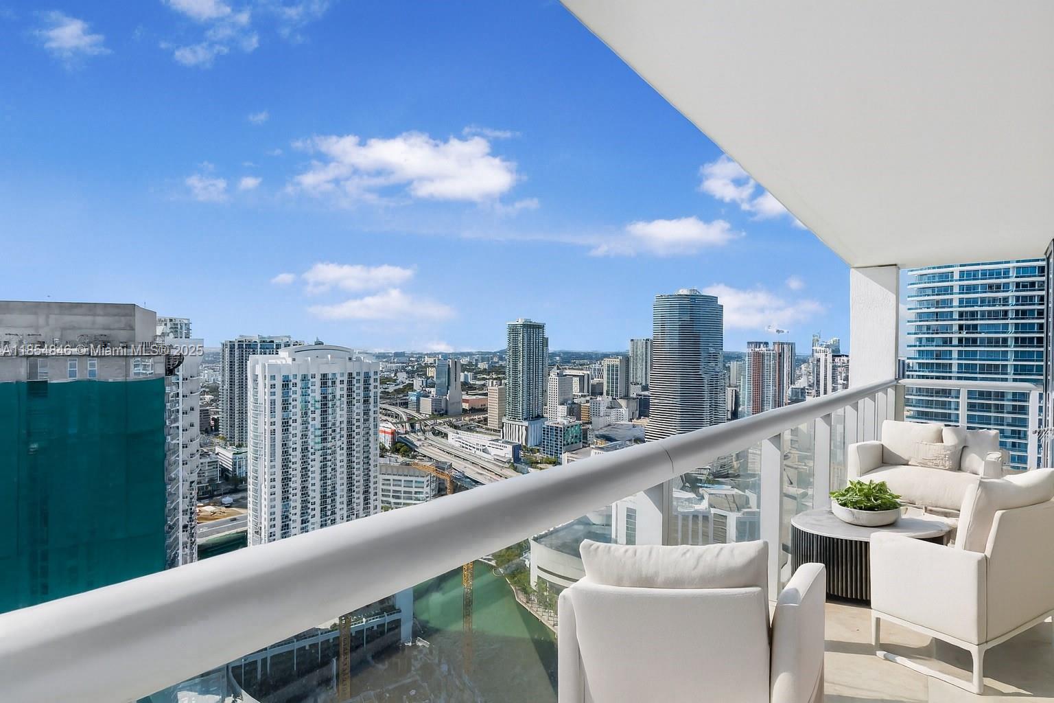 485 Brickell Ave #4404, Miami FL 33131