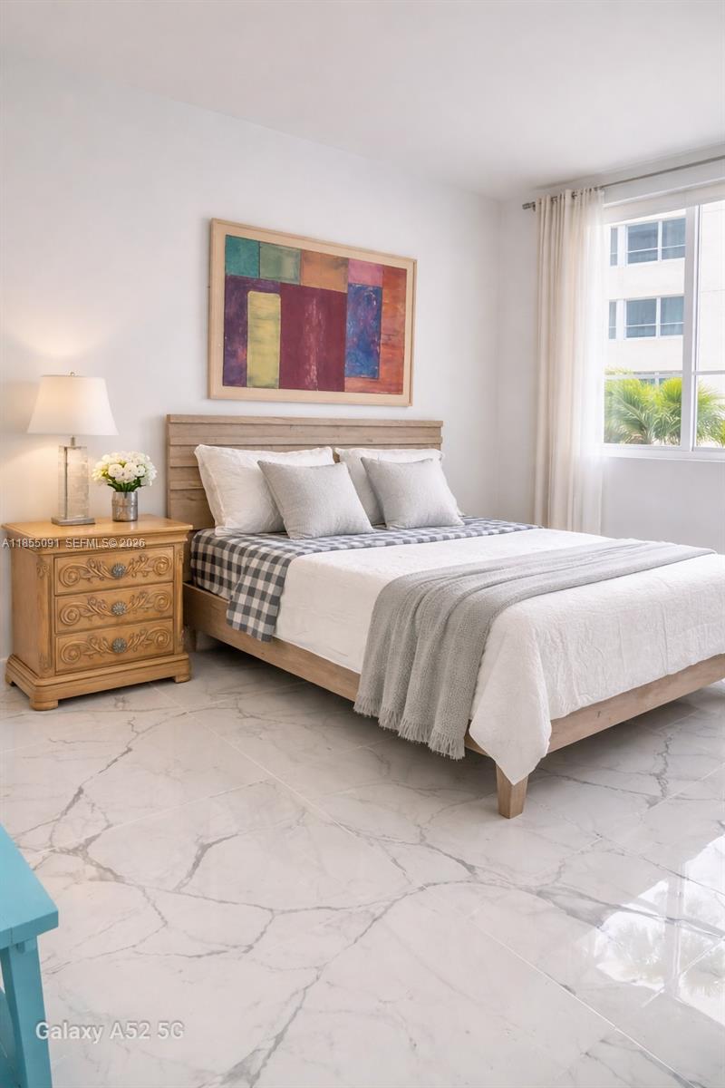 5005 Collins Ave #822, Miami Beach FL 33140
