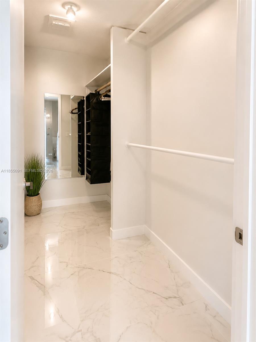 5005 Collins Ave #822, Miami Beach FL 33140