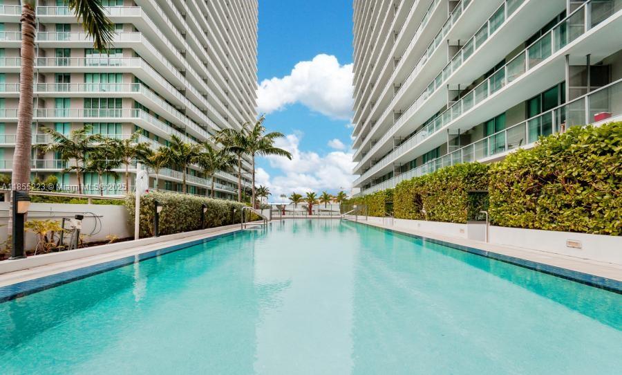 79 SW 12th St #2404-S, Miami FL 33130