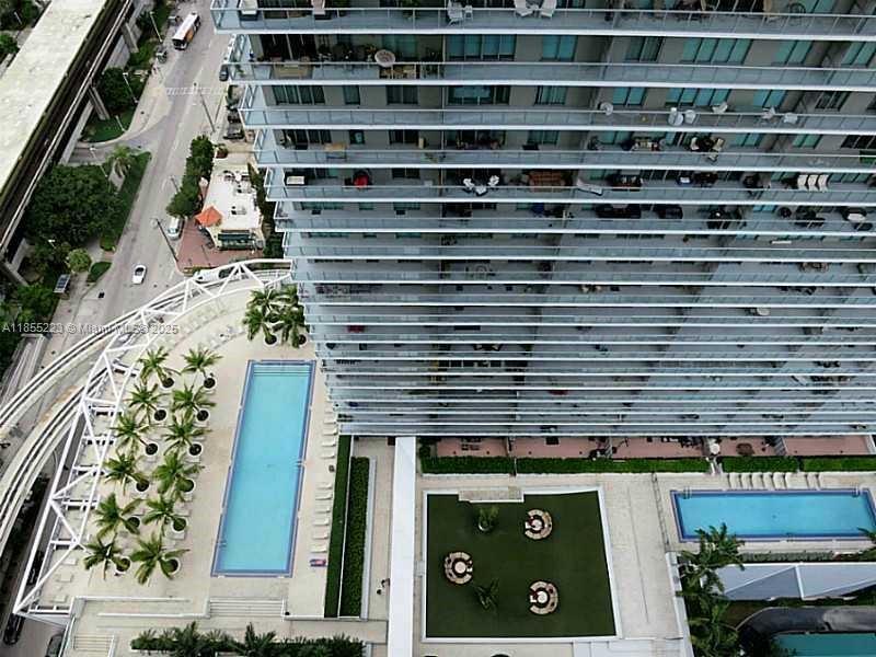79 SW 12th St #2404-S, Miami FL 33130
