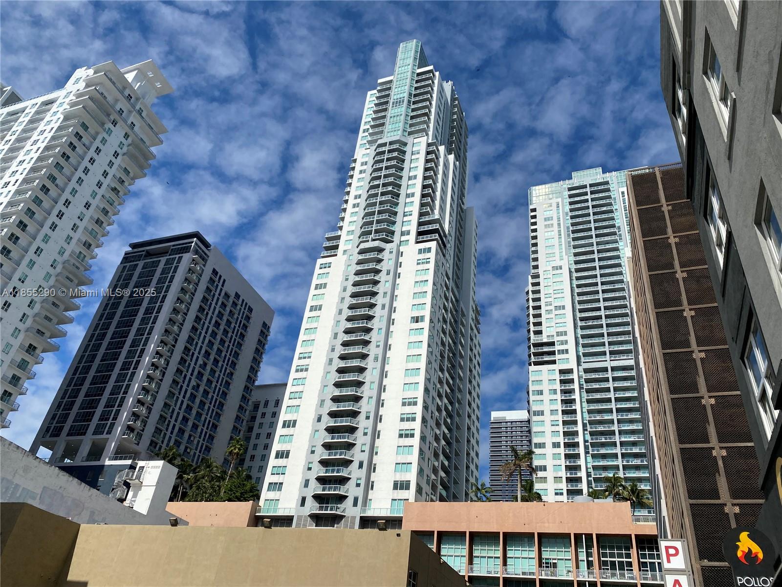 253 NE 2nd St #3306, Miami FL 33132