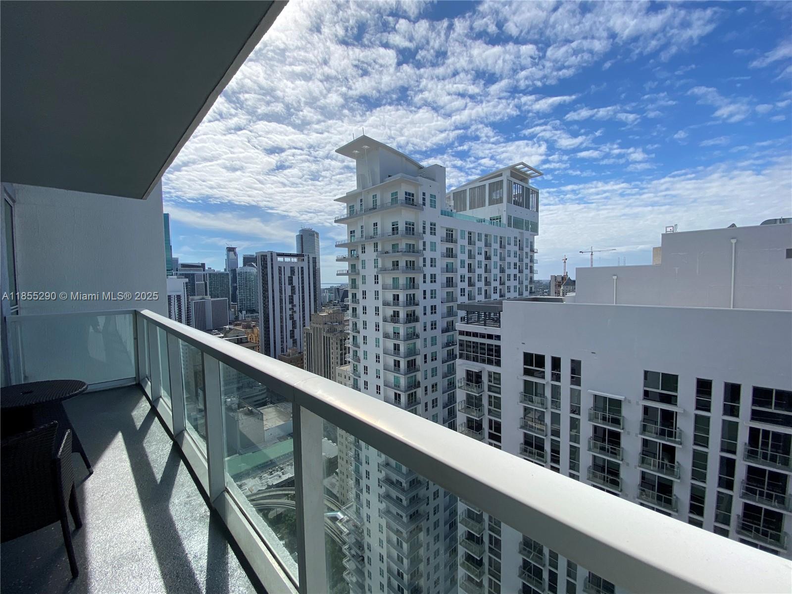 253 NE 2nd St #3306, Miami FL 33132