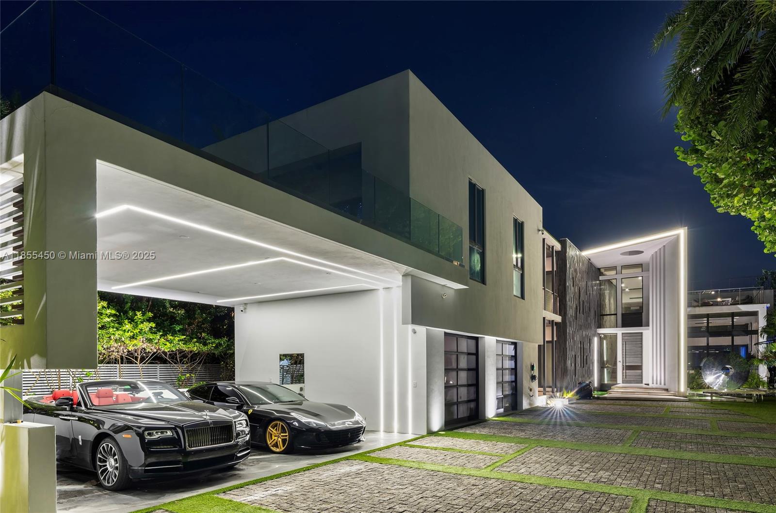 528 Lakeview Ct, Miami Beach FL 33140