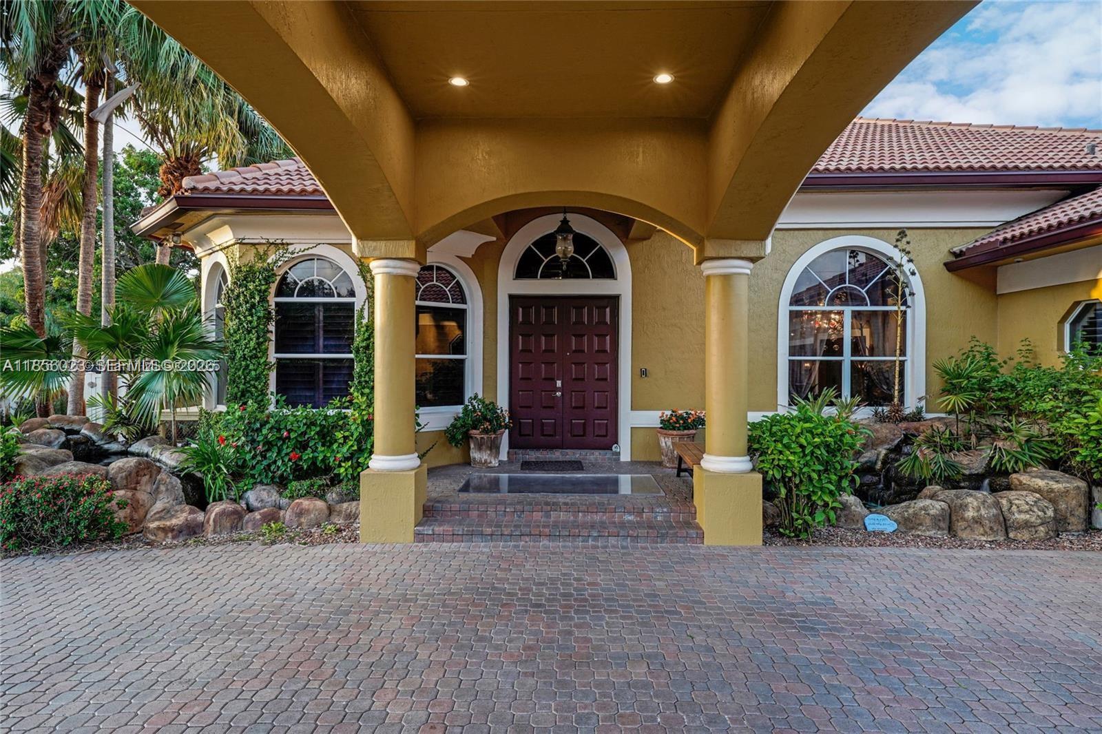 14503 SW 16th St, Davie FL 33325