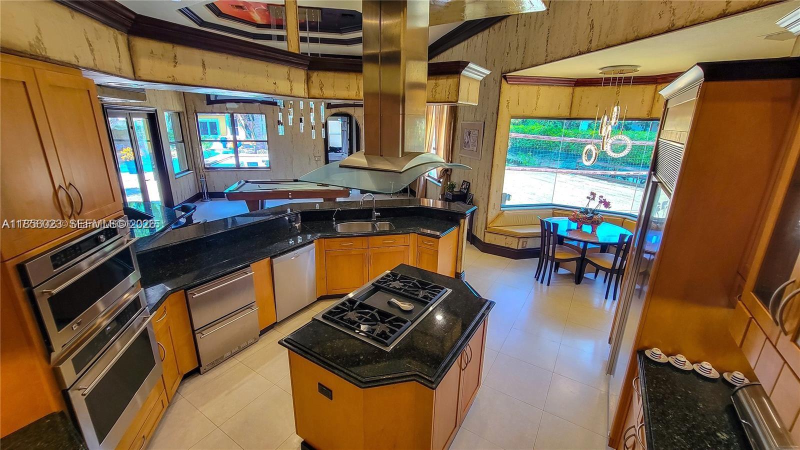 14503 SW 16th St, Davie FL 33325