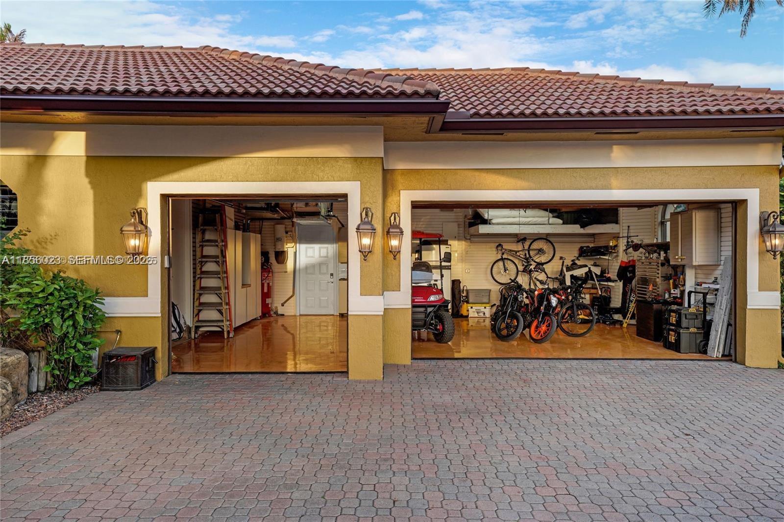 14503 SW 16th St, Davie FL 33325