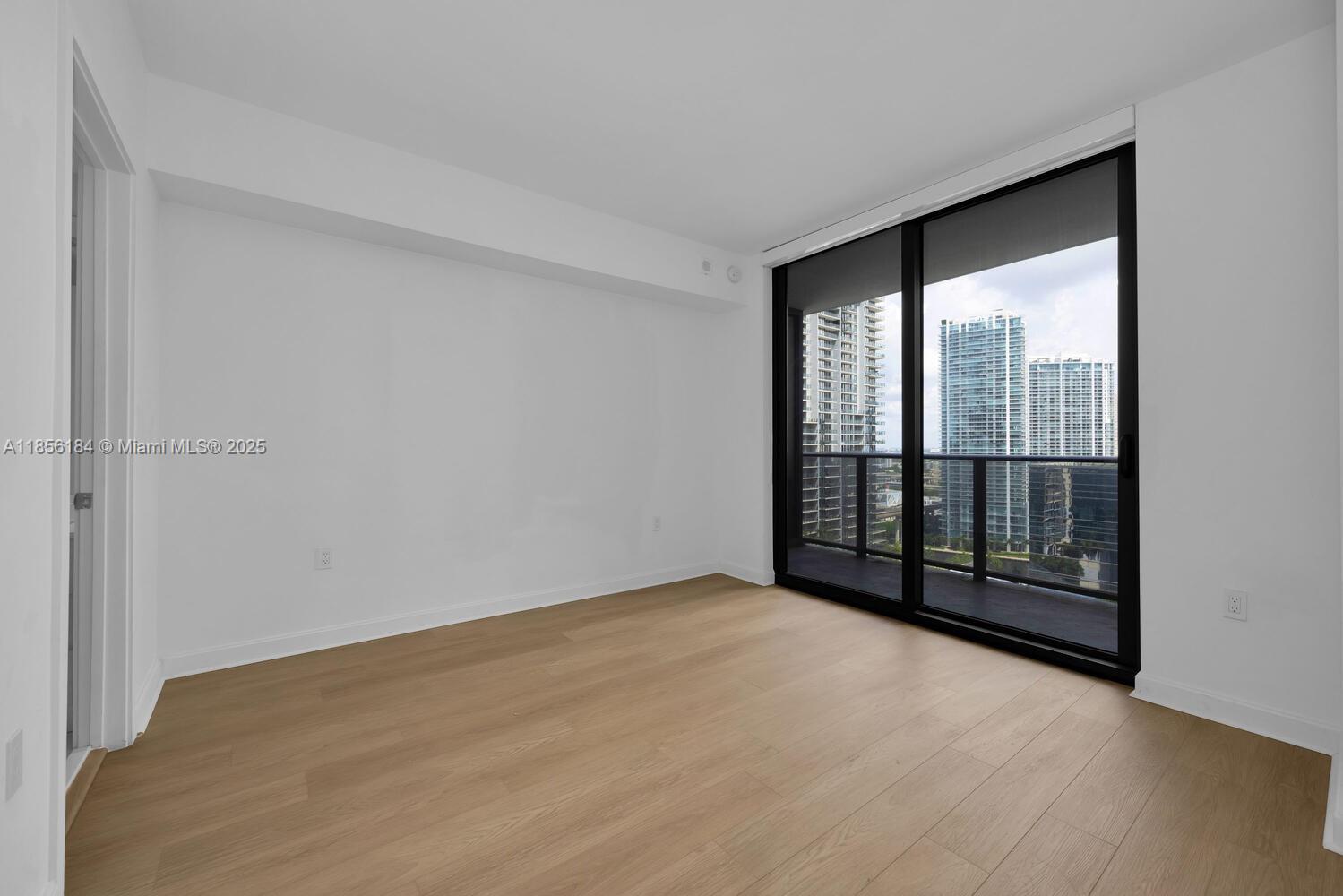 45 SW 9th St #2101, Miami FL 33130