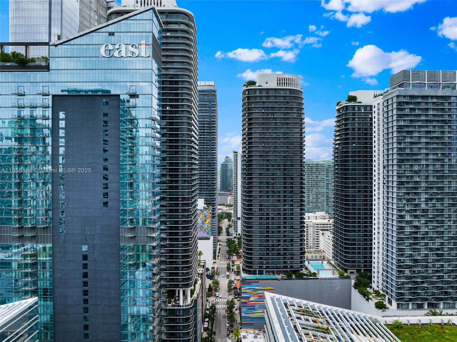 45 SW 9th St #2101, Miami FL 33130