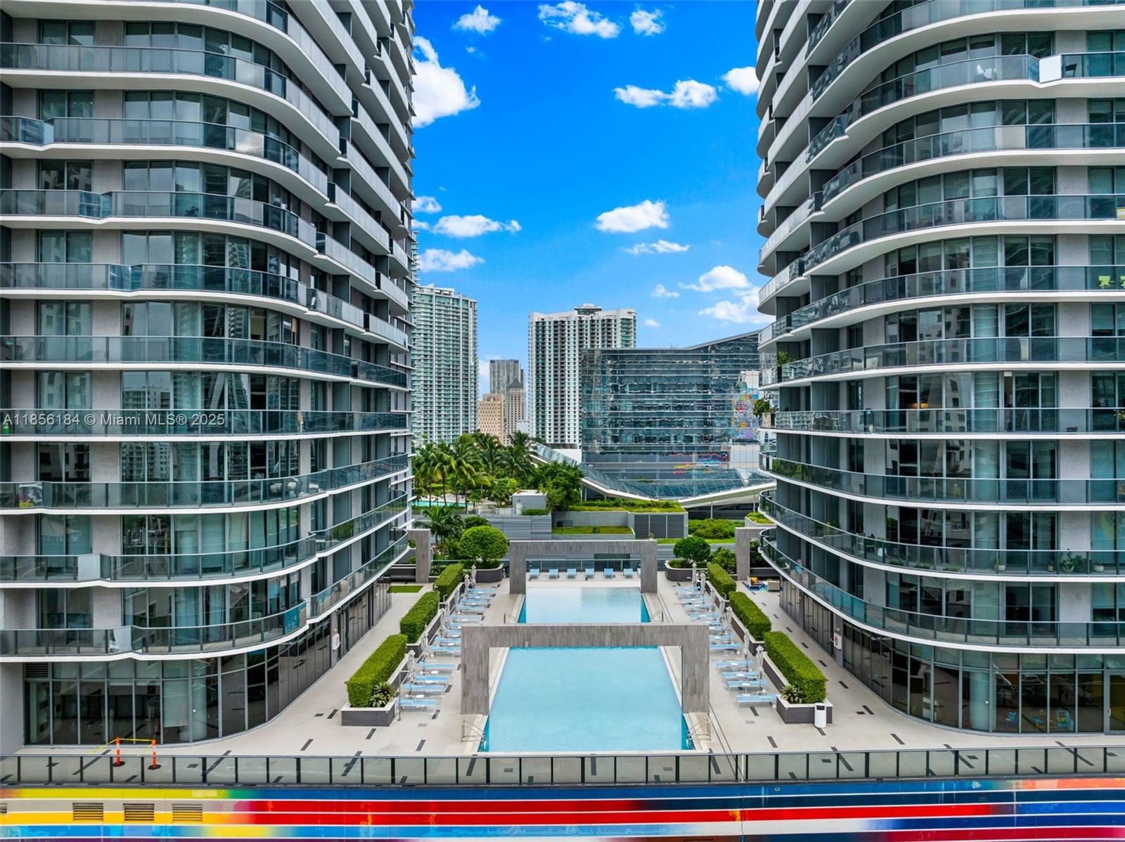 45 SW 9th St #2101, Miami FL 33130