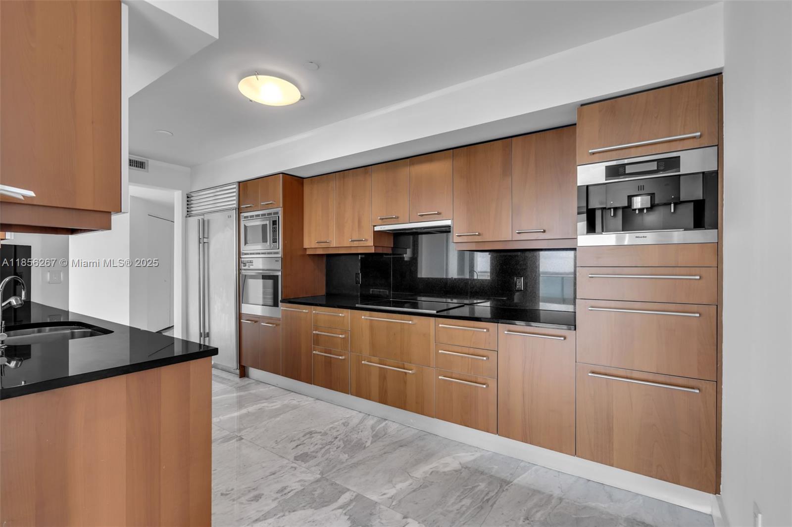 1331 Brickell Bay Dr #1201, Miami FL 33131