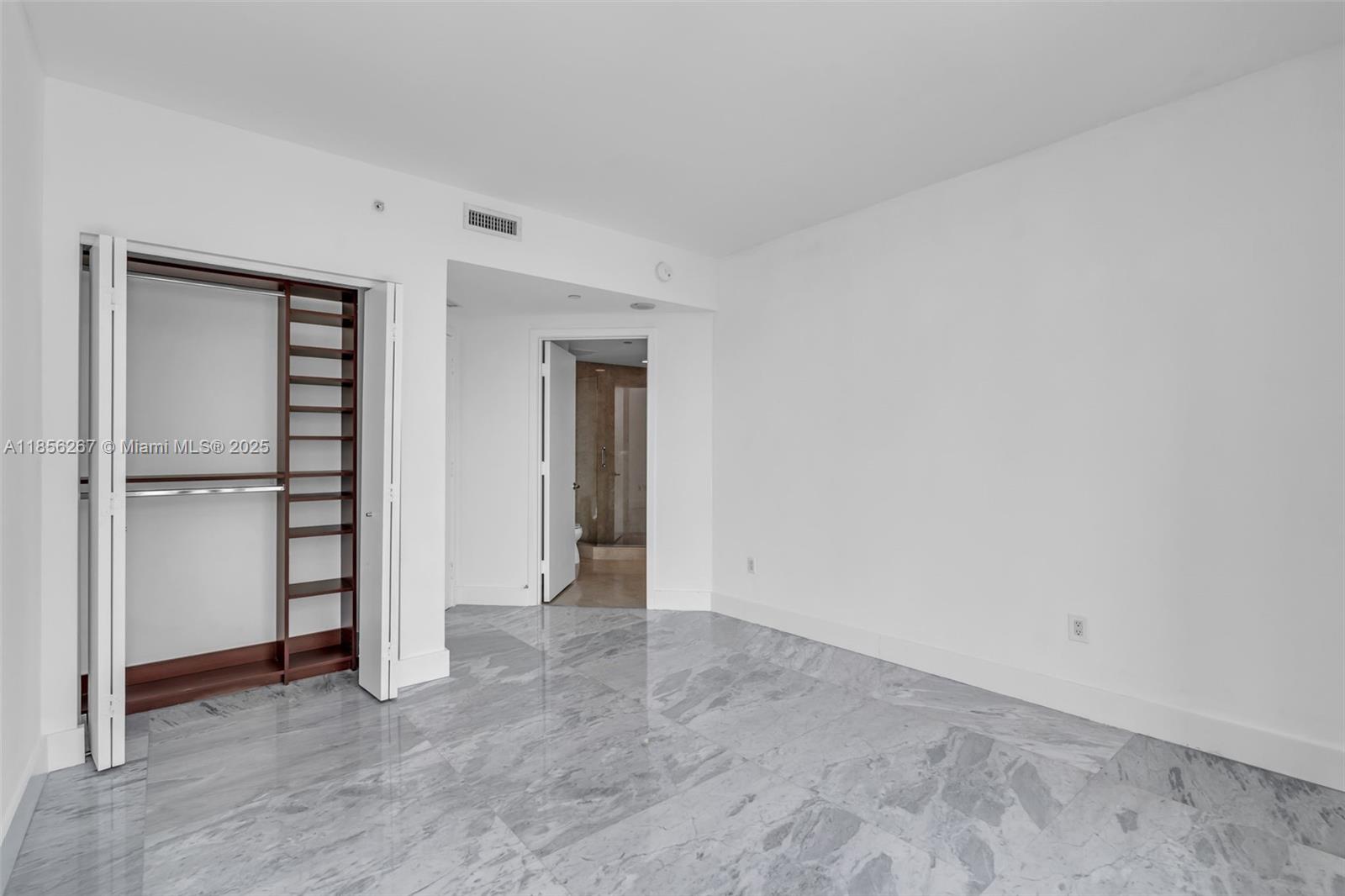 1331 Brickell Bay Dr #1201, Miami FL 33131