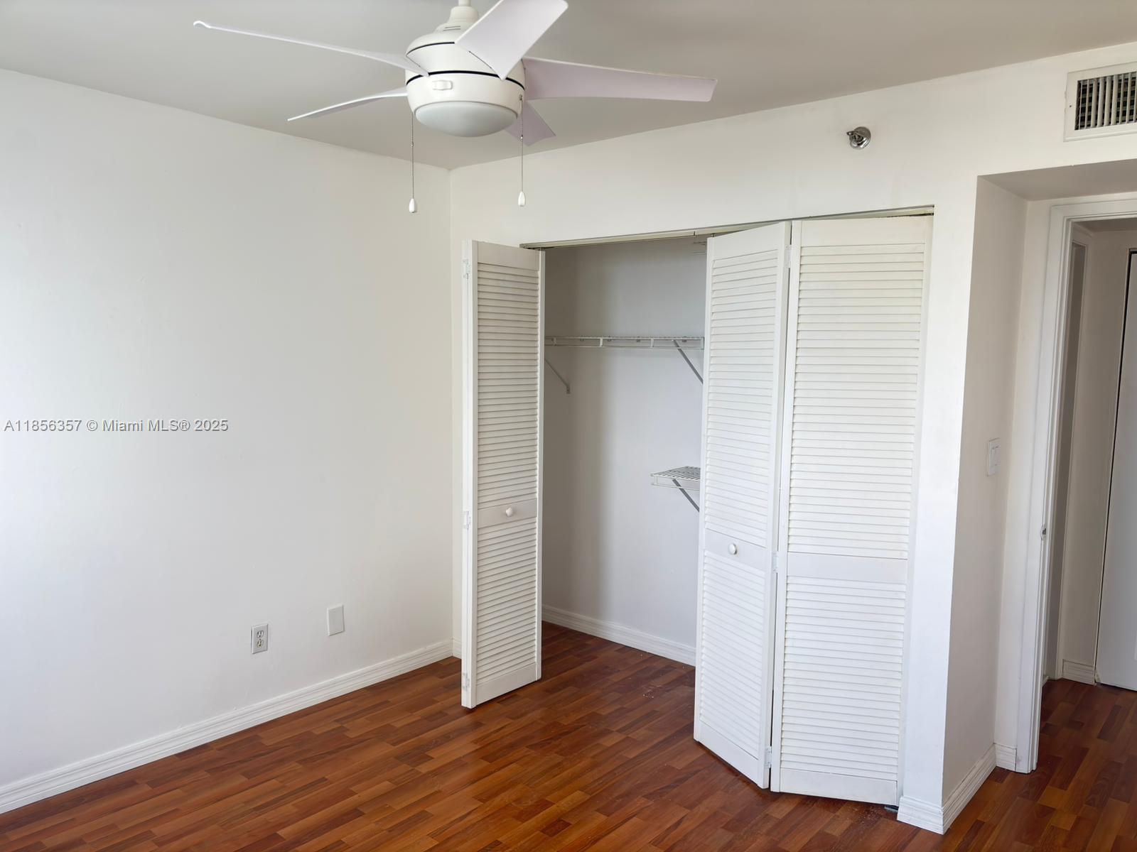 770 Claughton Island Dr #1208, Miami FL 33131