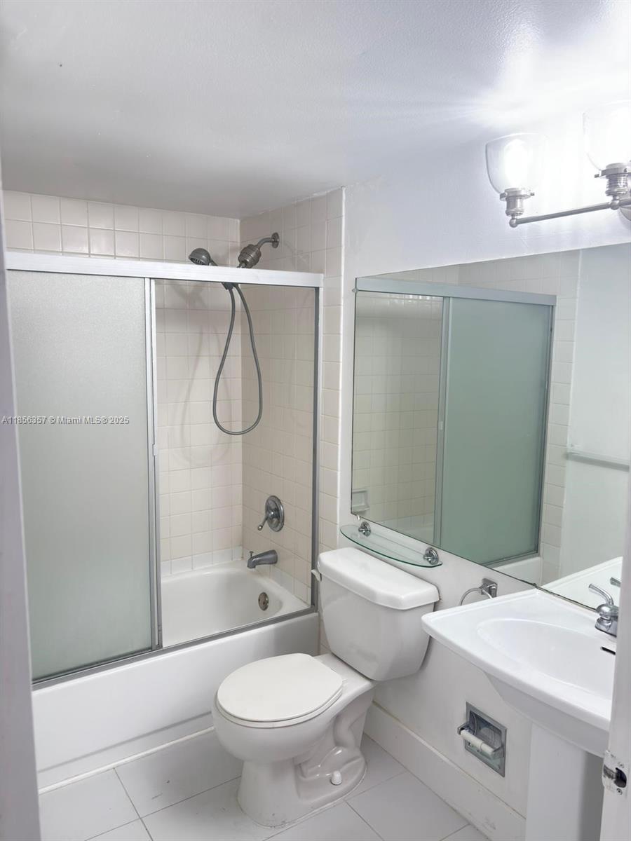 770 Claughton Island Dr #1208, Miami FL 33131