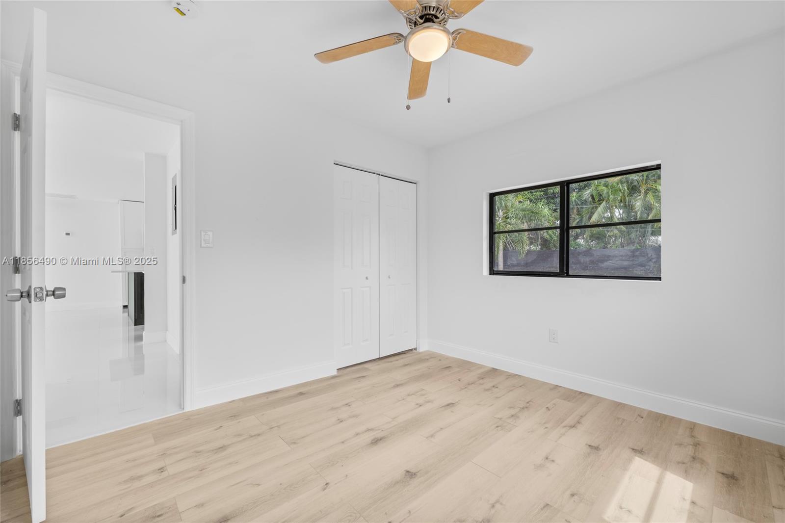 949 SE 5th St, Deerfield Beach FL 33441