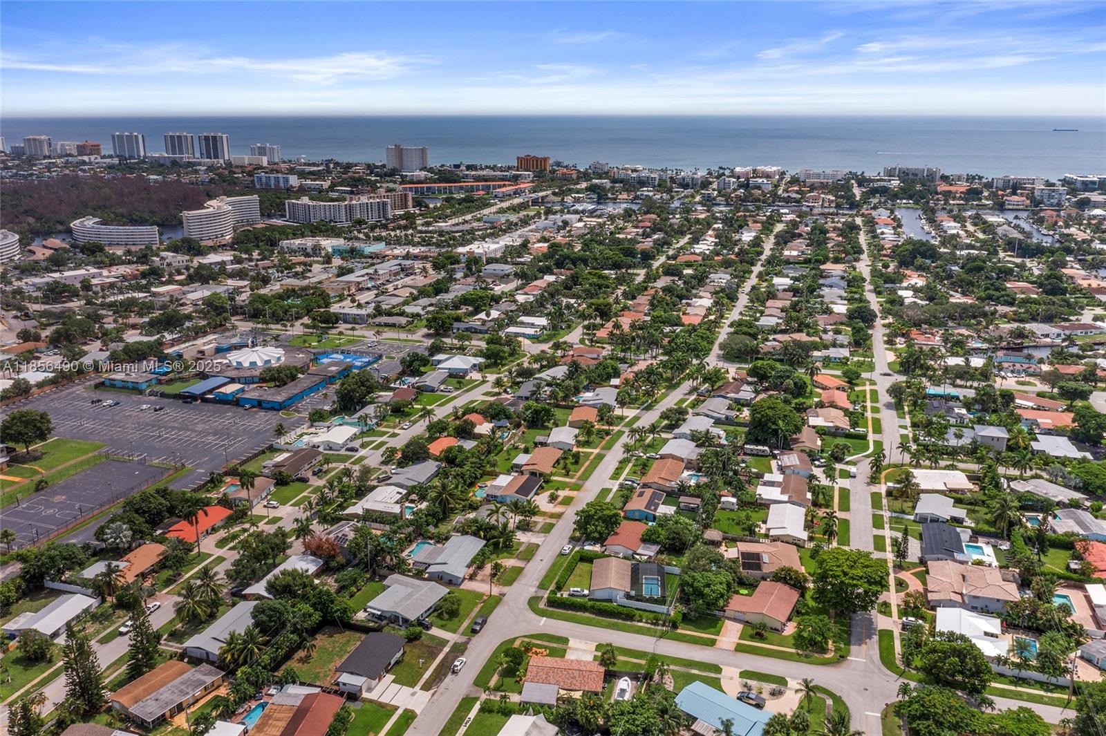 949 SE 5th St, Deerfield Beach FL 33441