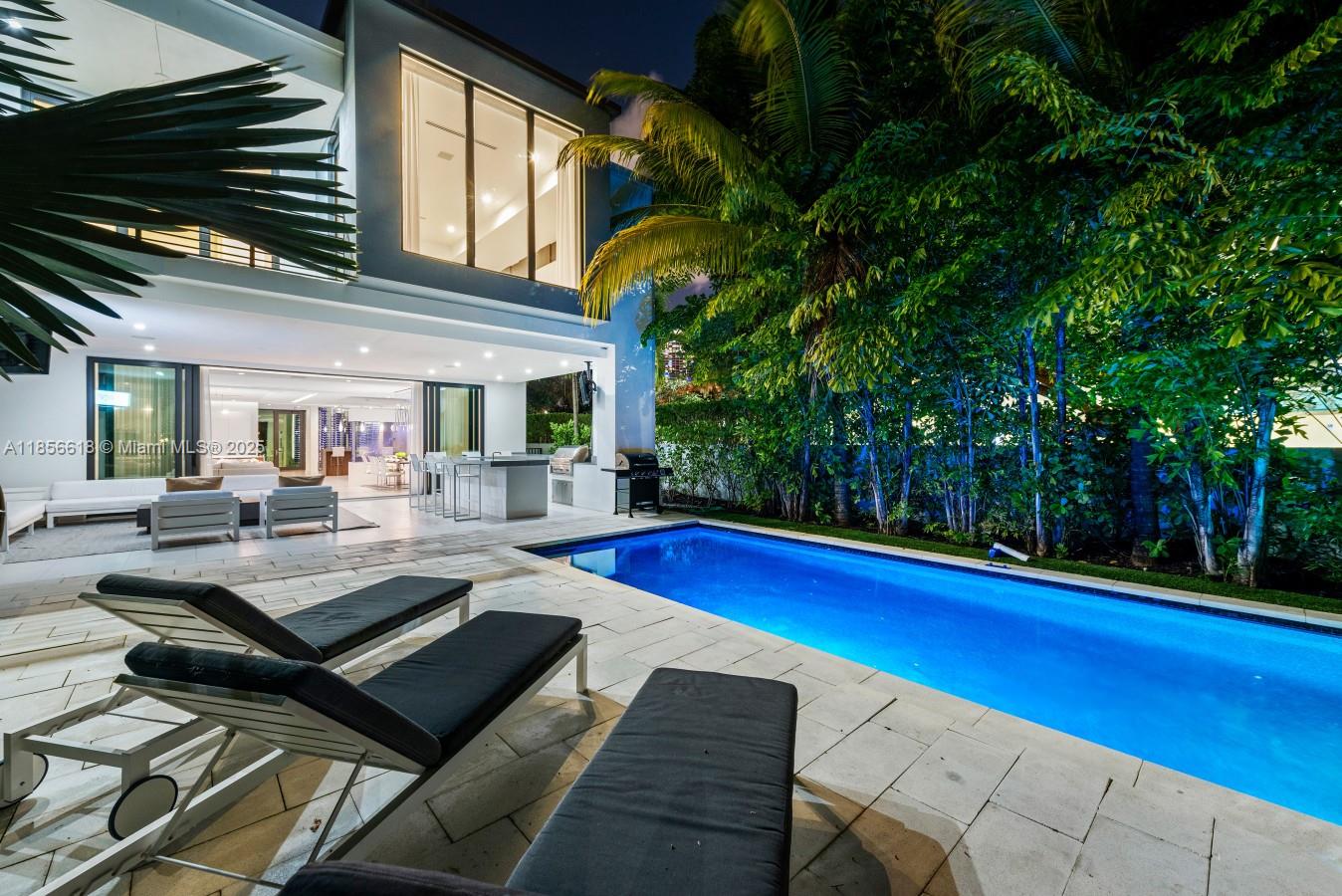 310 SE 11th Ave, Fort Lauderdale FL 33301