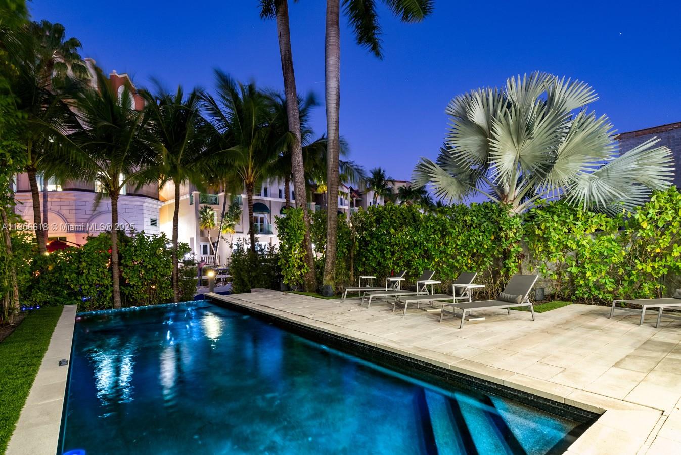 310 SE 11th Ave, Fort Lauderdale FL 33301