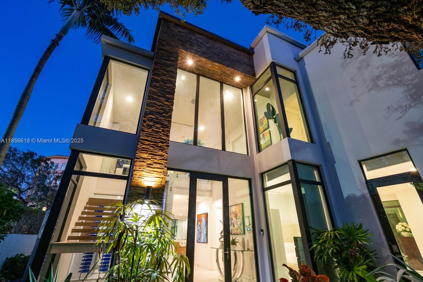 310 SE 11th Ave, Fort Lauderdale FL 33301