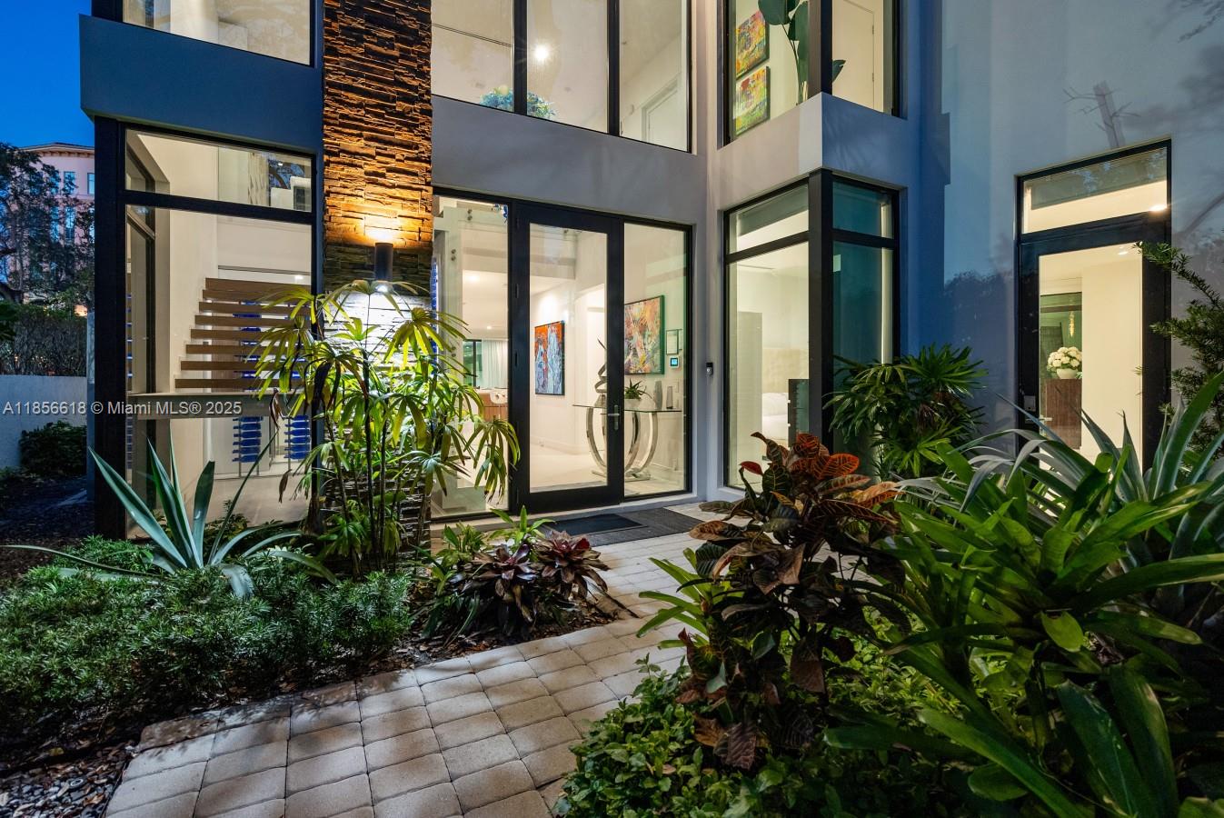 310 SE 11th Ave, Fort Lauderdale FL 33301