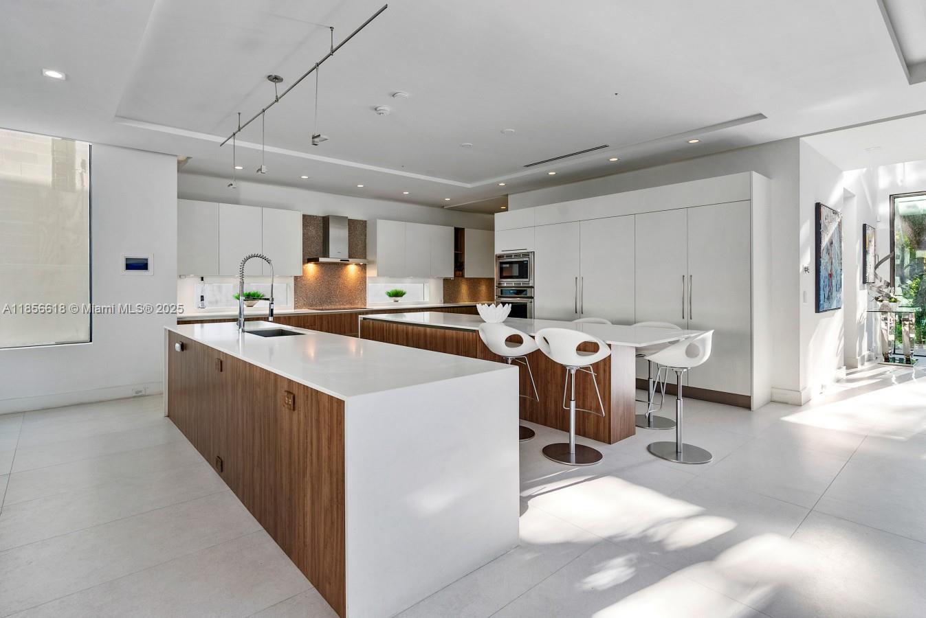 310 SE 11th Ave, Fort Lauderdale FL 33301
