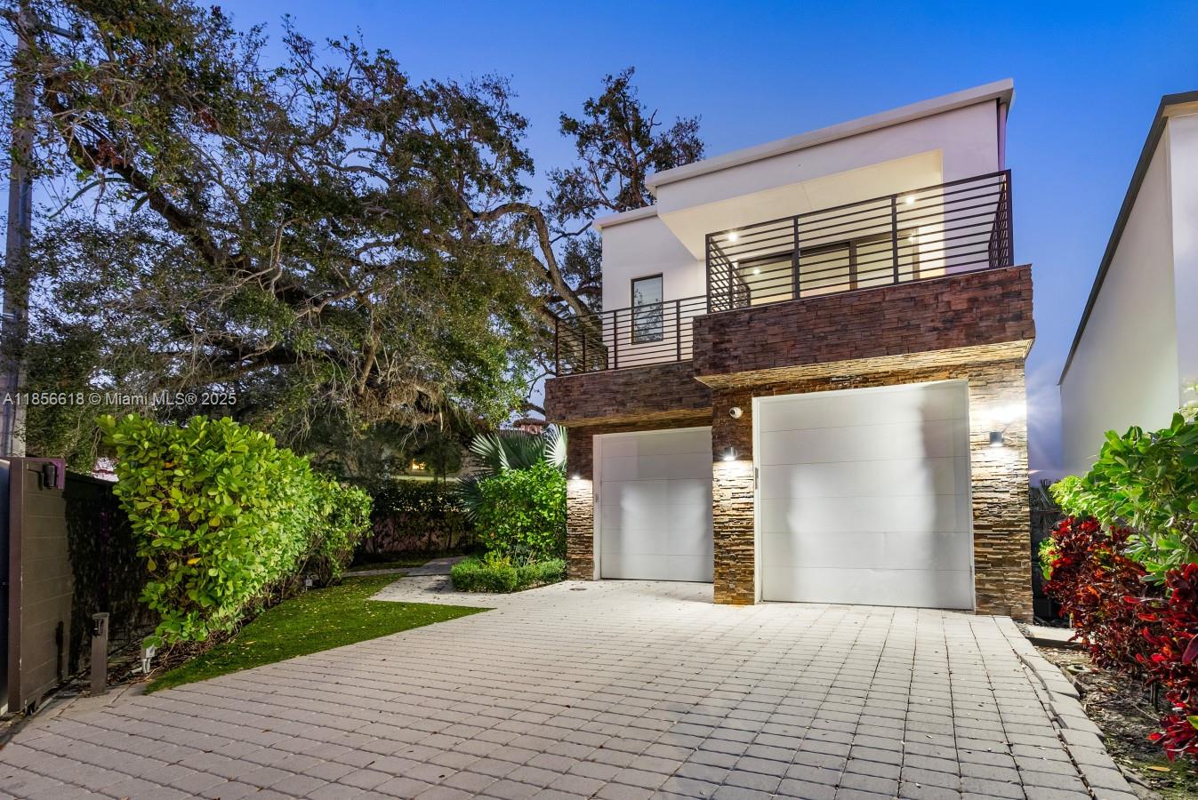 310 SE 11th Ave, Fort Lauderdale FL 33301